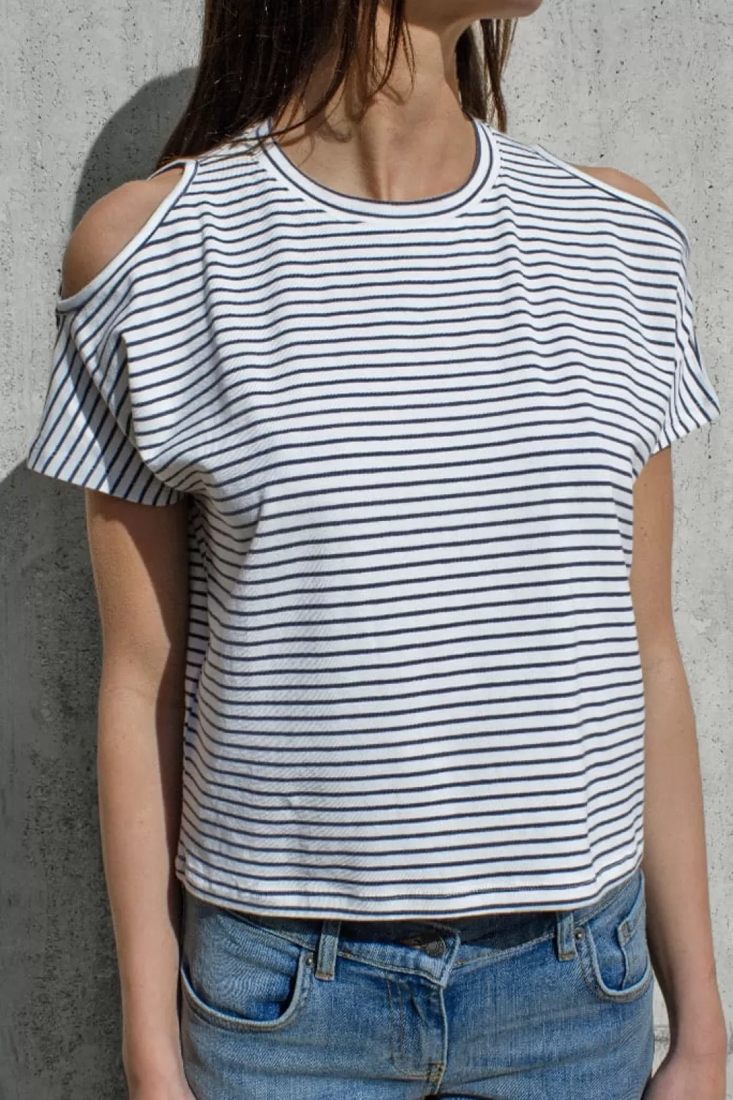 Subdued Camiseta con cut-out< Camisetas