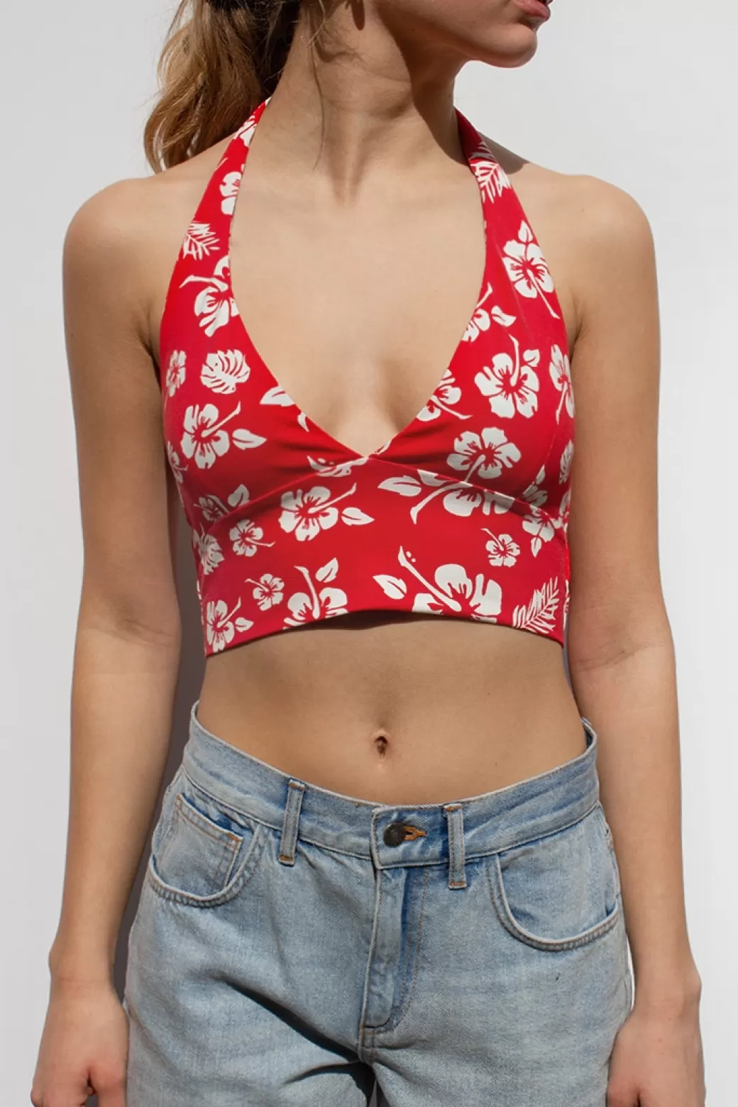 Subdued Halter top< Top