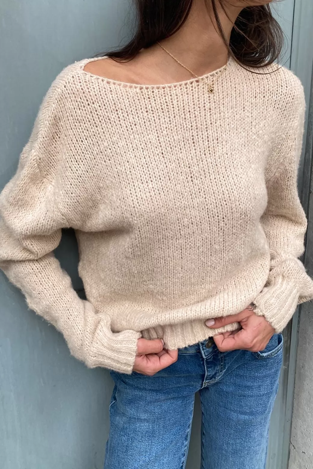 Subdued Openwork sweater< Jerséis