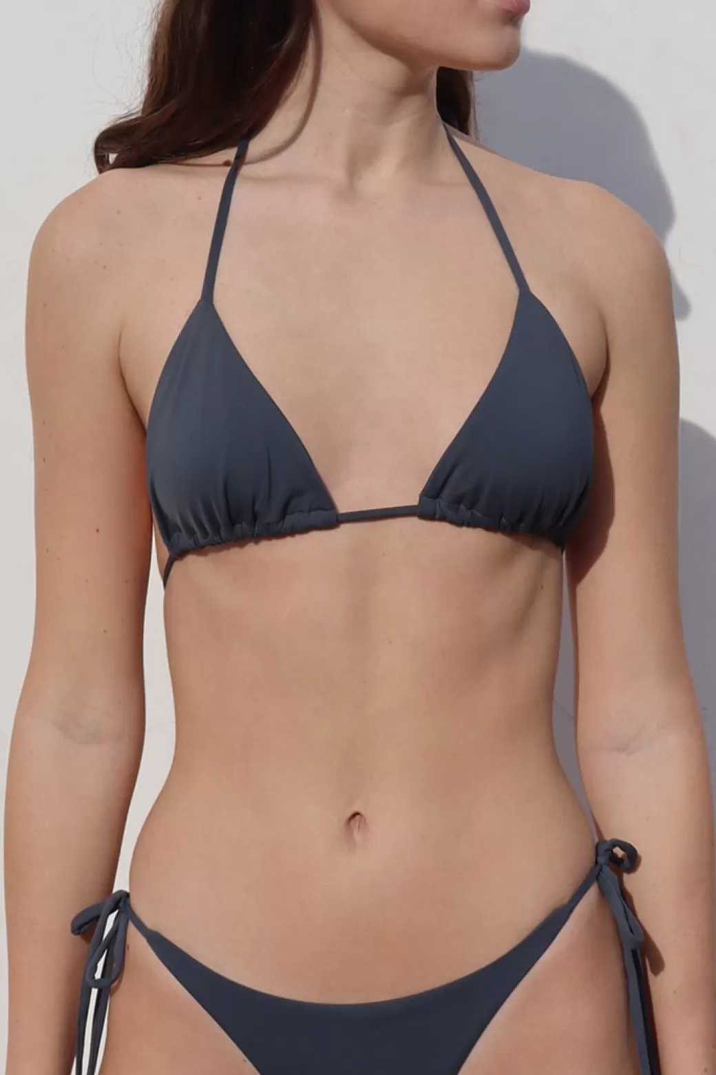 Subdued Top bikini triángulo< Bañadores